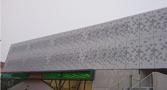 IFSI d'Albi — Façade en tôle perforée